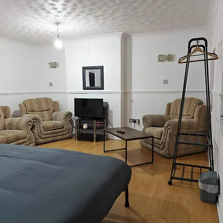 Downtown Delight Guest house